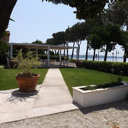 Nocleg ze śniadaniem La Terrazza Sul Lago Trevignano Romano